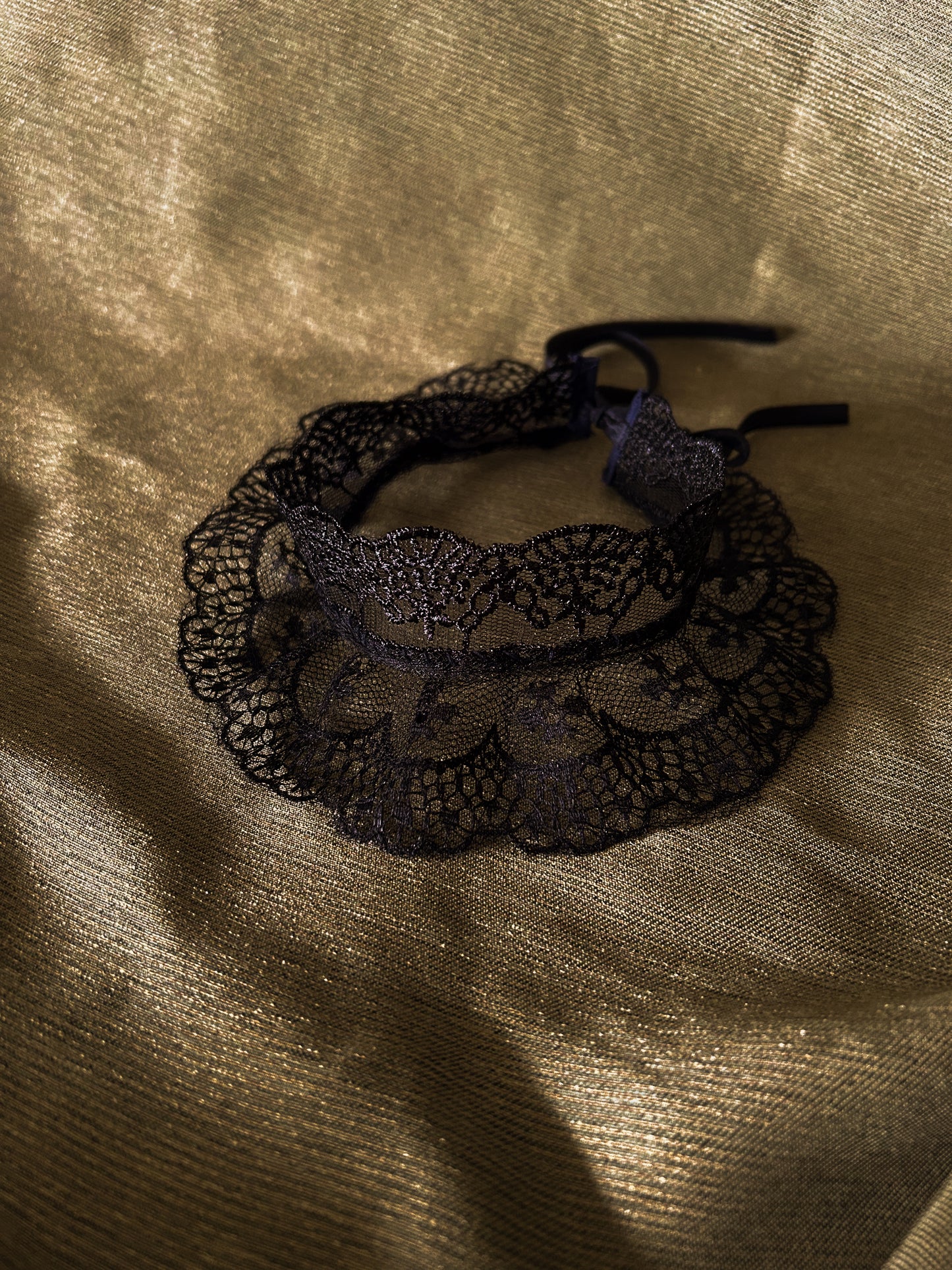 Alina Lace Choker
