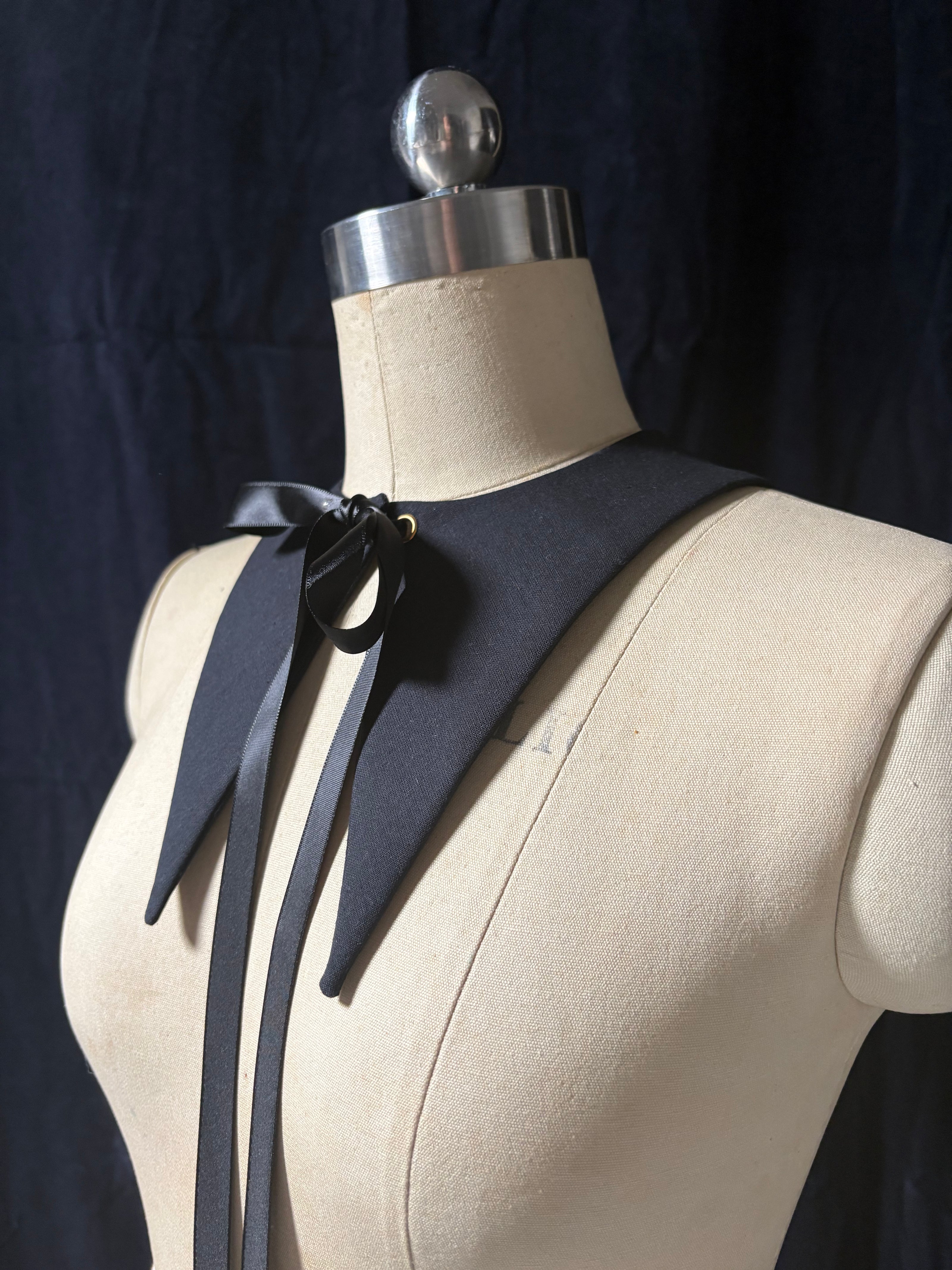 Endling Collar (obsidian)
