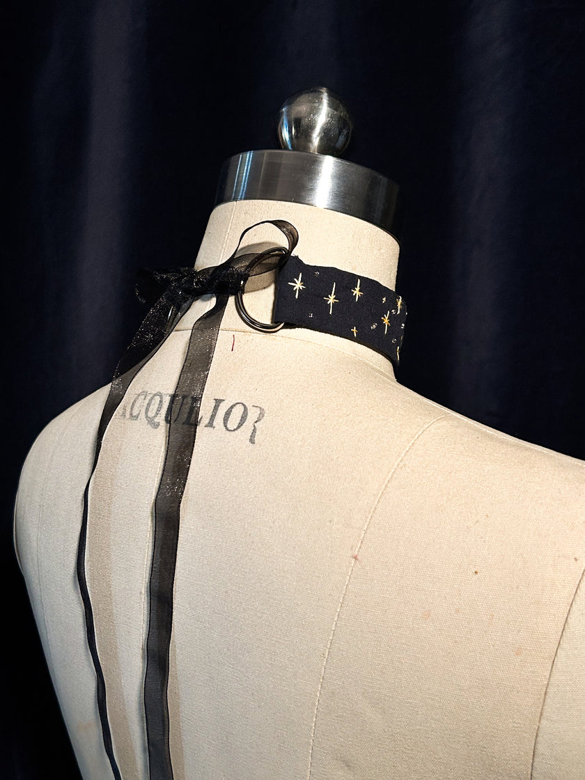 The Thornscript Choker