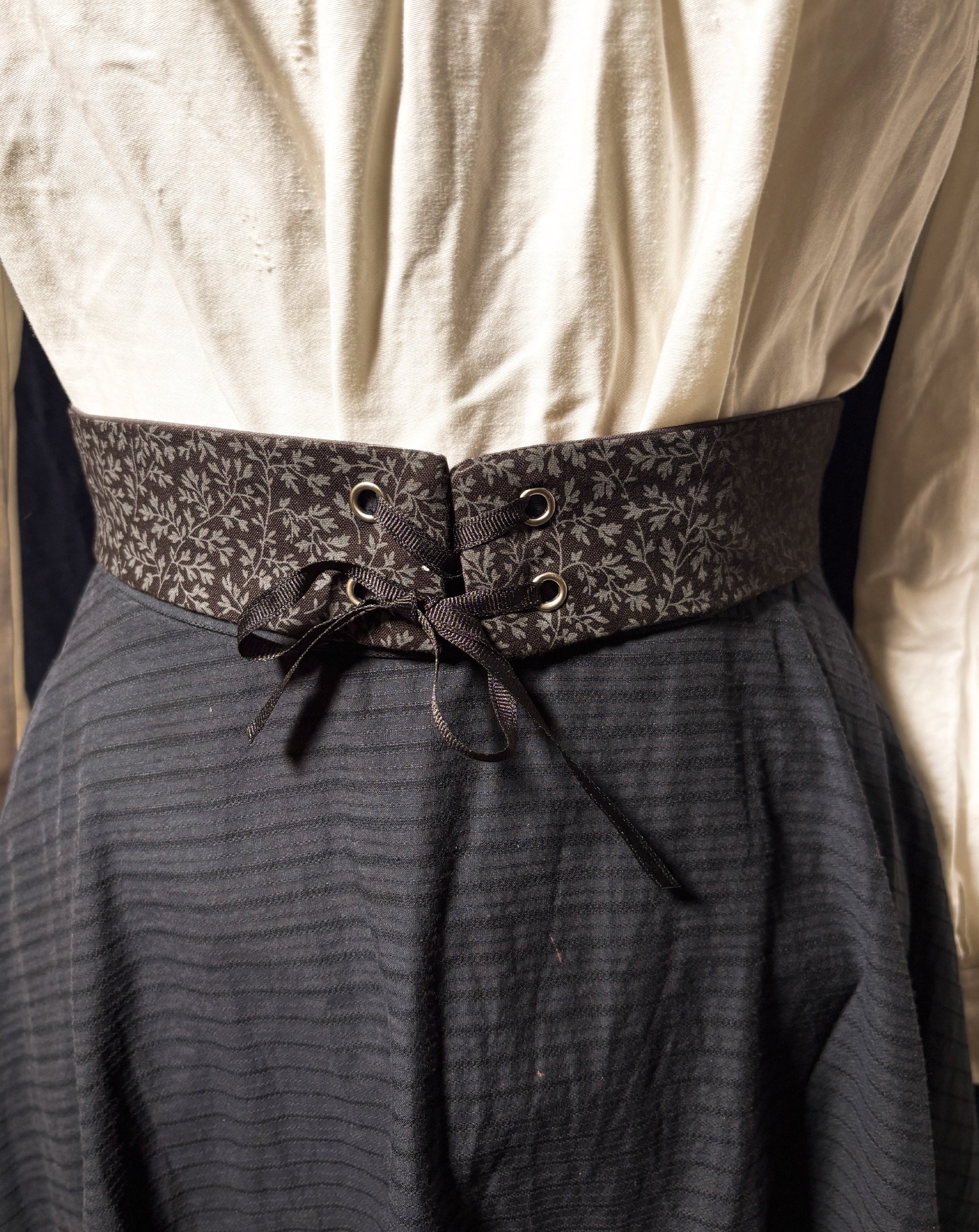 Caelus Corset Belt (Onyx Fern)