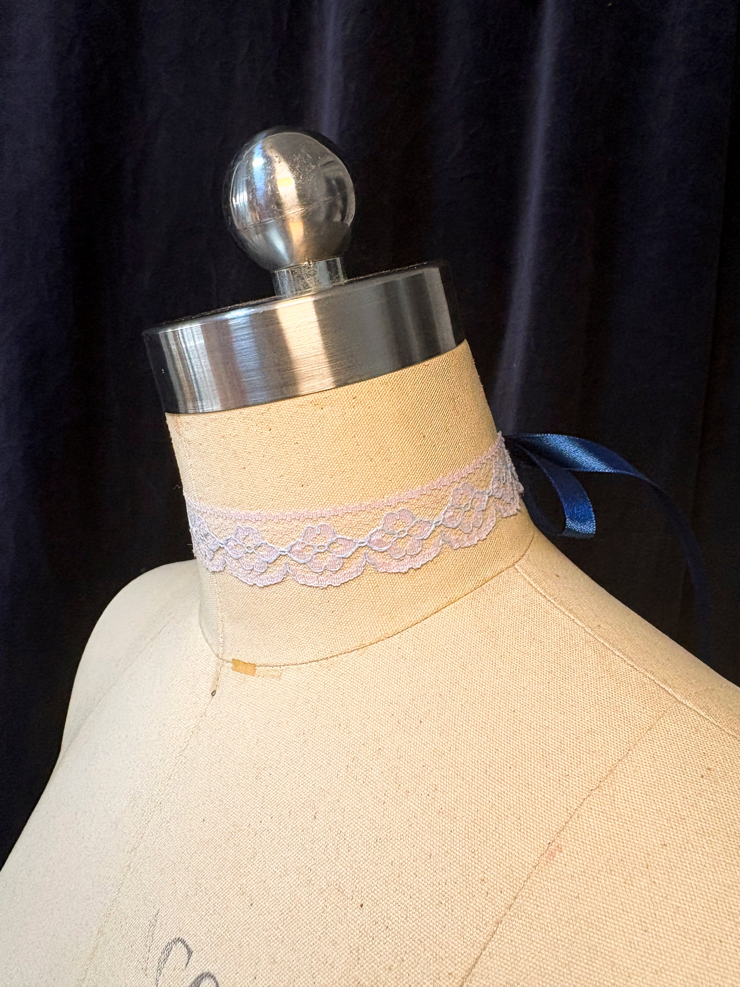 Wisp Lace Choker