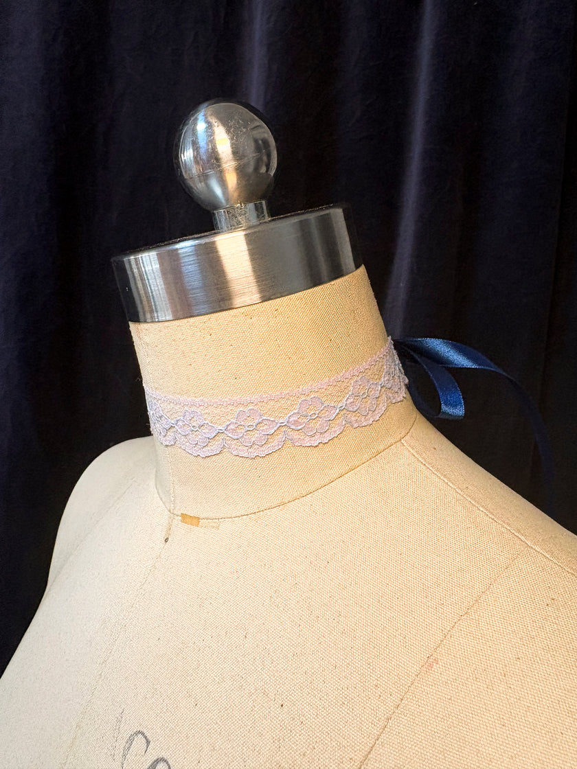 Wisp Lace Choker