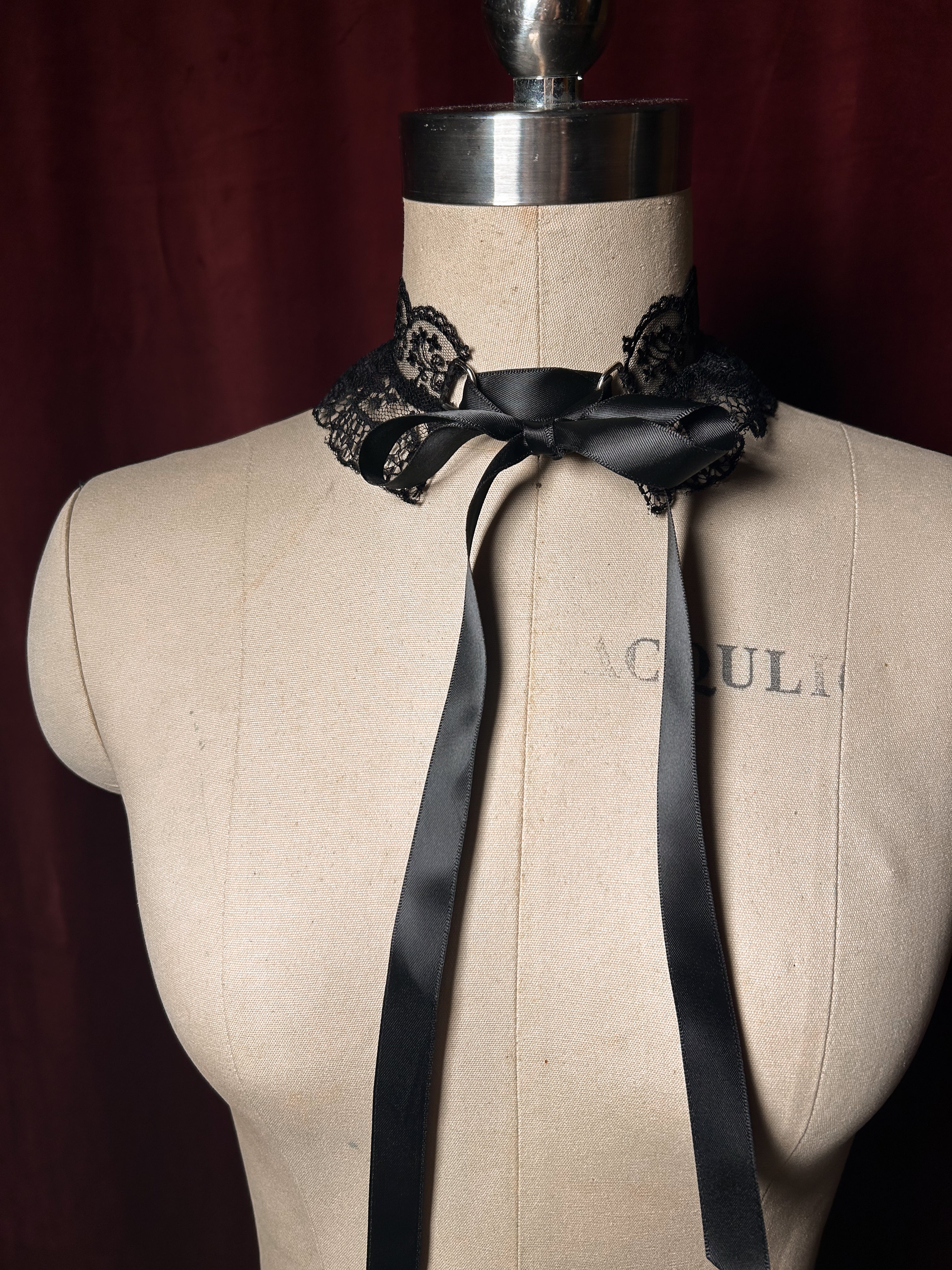 Rook Lace Choker (D-Ring)